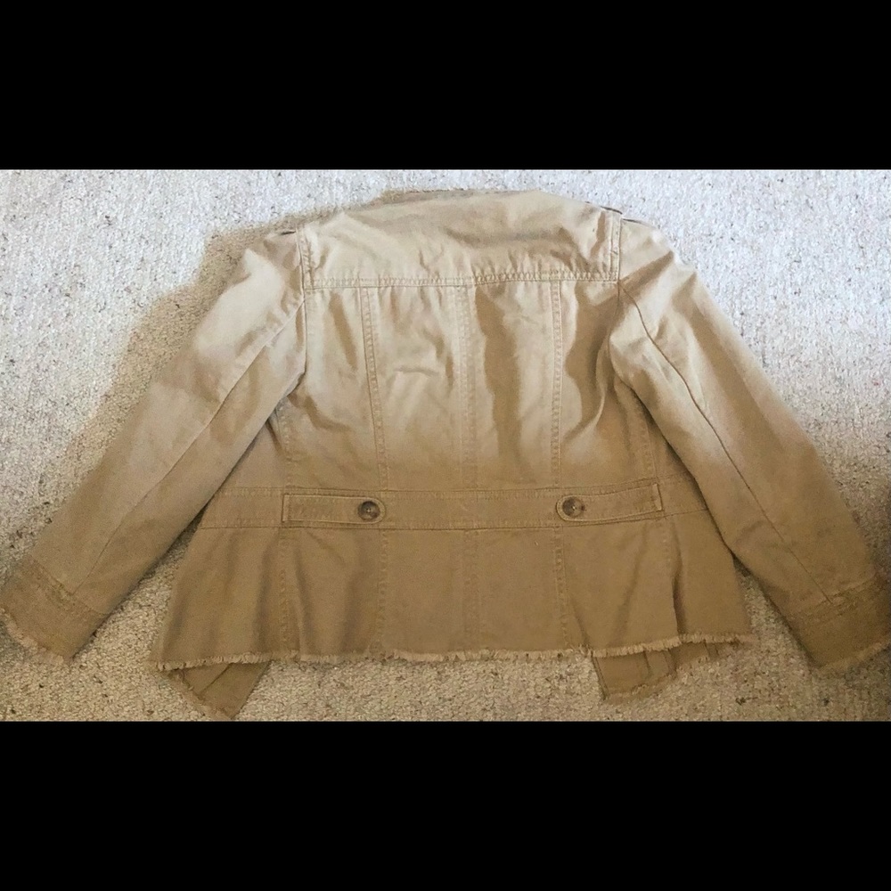 Tan jacket - Picture 3 of 3